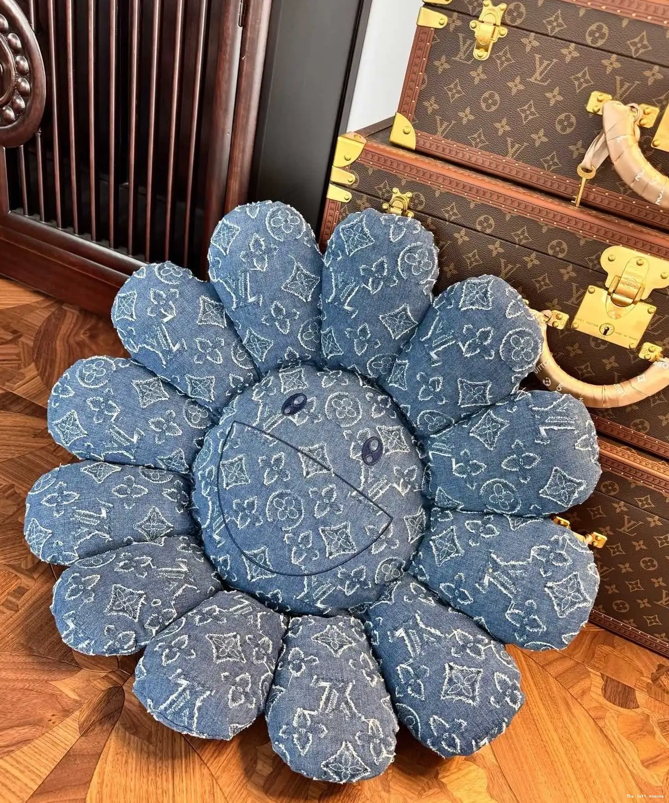 FLOWER PLUSH MURAKAMI CUSTOM LV 0602